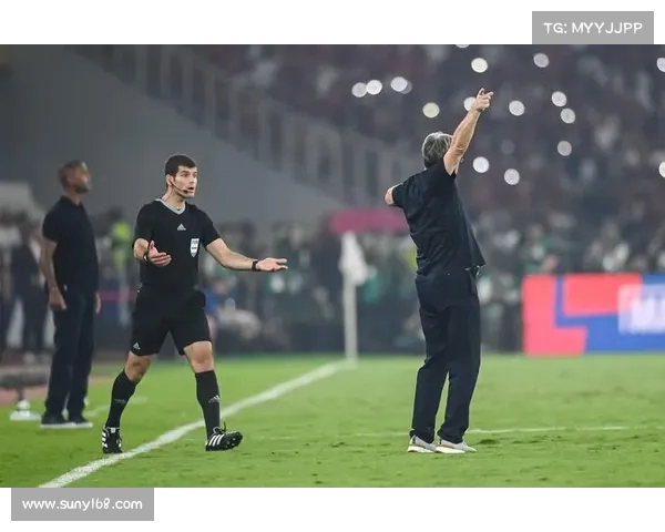 阿斯：巴萨首尔展开首次训练 埃里克因肌肉疲劳单独恢复