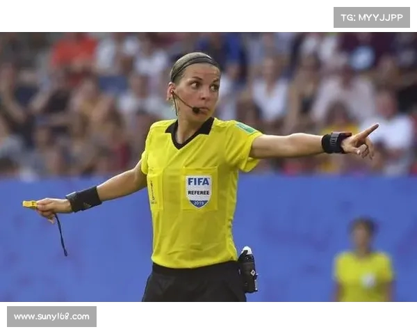 2025赛季法甲裁判员完整名单及其裁判资格分析 2025赛季法甲裁判员完整名单及其裁判资格分析